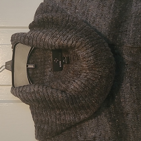 Ronni Nicole Long Petite Sweater - Picture 4 of 8